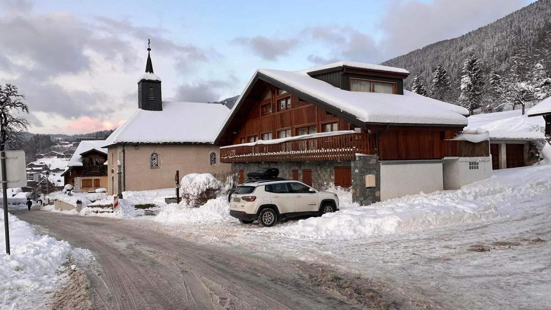 ArâchesFerme Renovee 12 Pers, 450M Des Pistes, Navette Gratuite, Balcon S-O, Parking, Wifi - Fr-1-572-23公寓 0*, Arâches