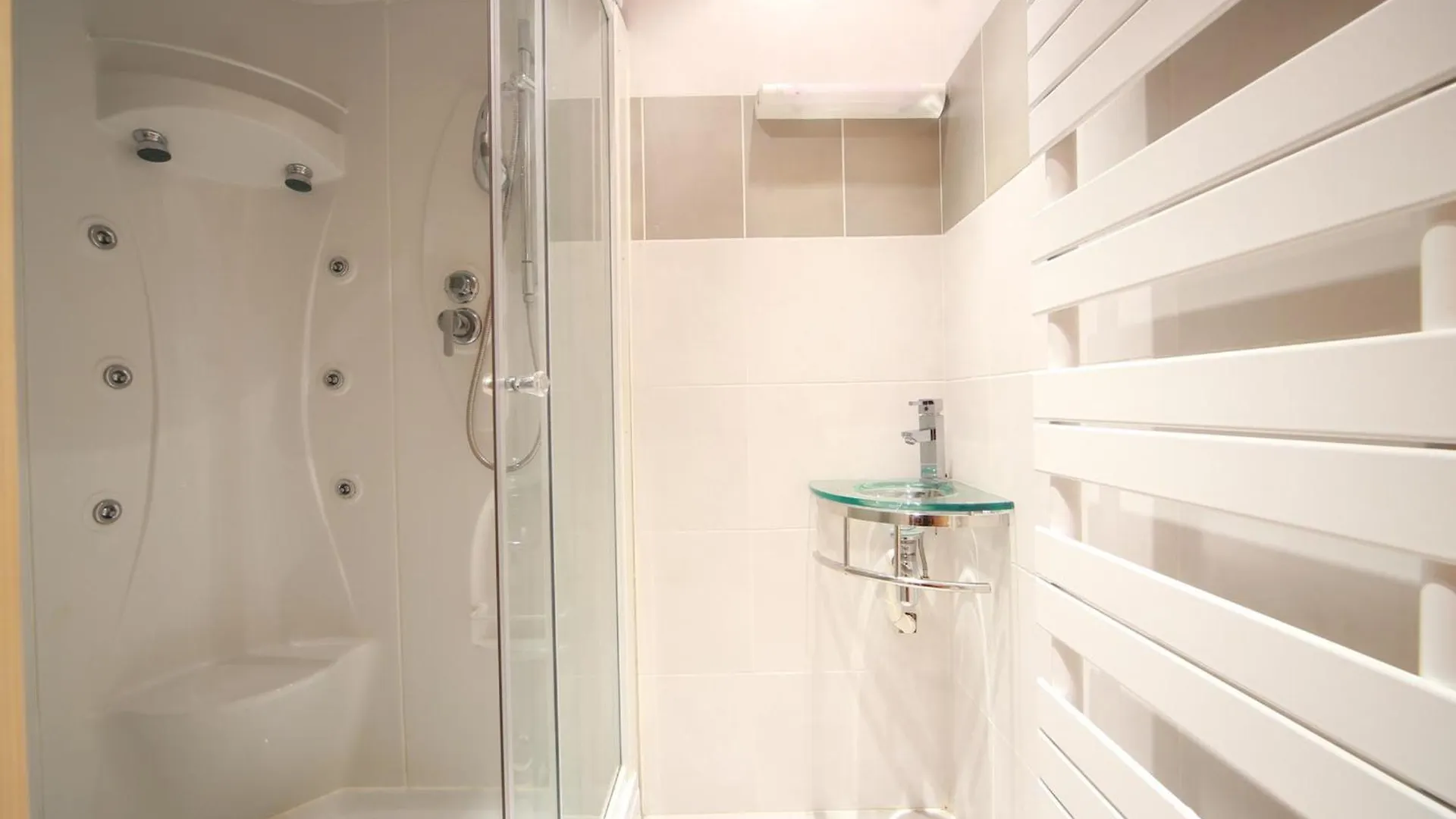 公寓 ArâchesFerme Renovee 12 Pers, 450M Des Pistes, Navette Gratuite, Balcon S-O, Parking, Wifi - Fr-1-572-23公寓 法国